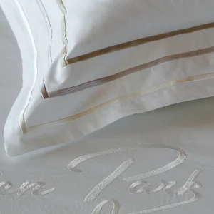 2 taies d'oreiller carrés blanc et doré - Avec toi et les bleus